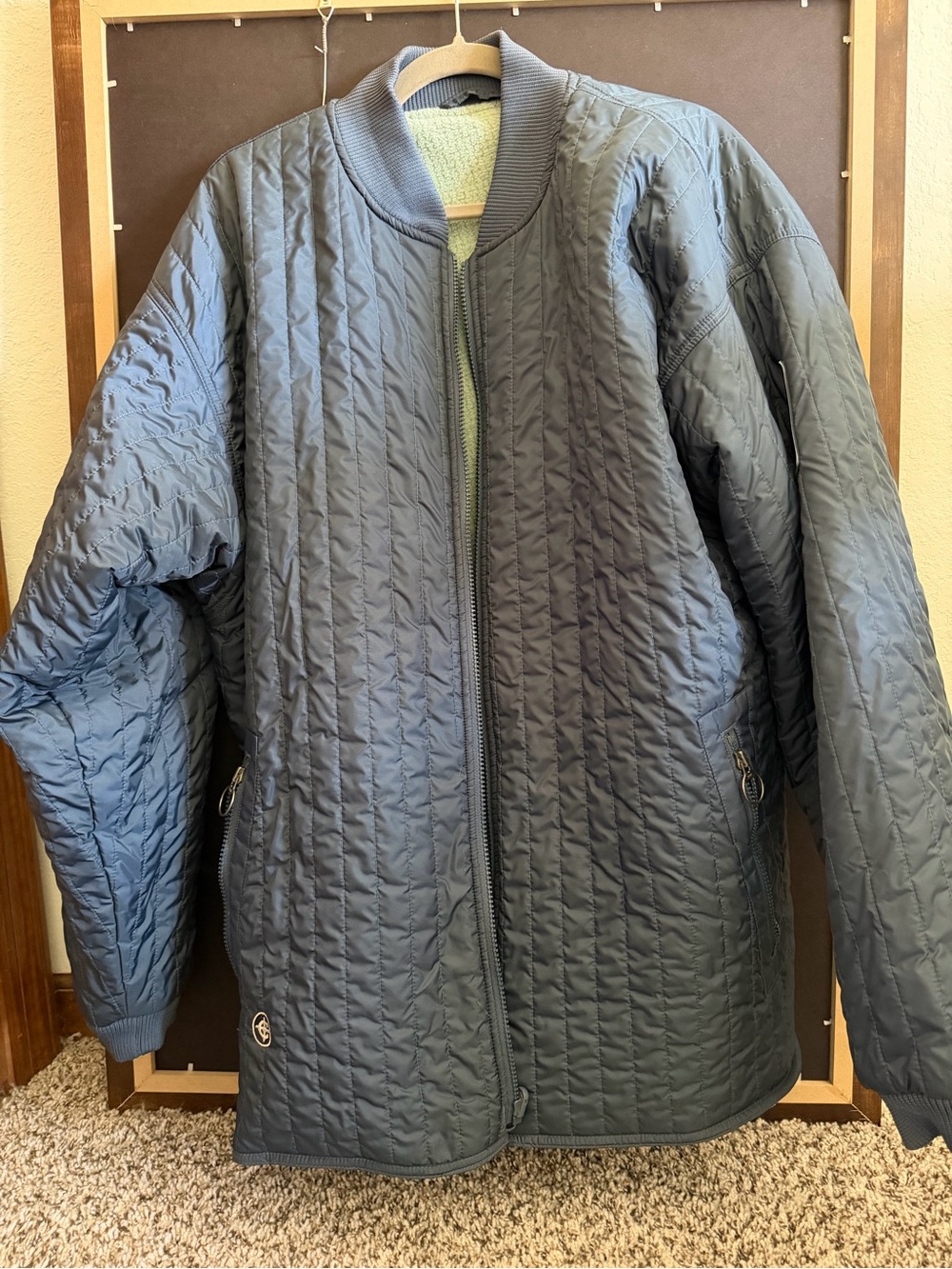 Men's Quilted Performance Jacket in navy blue